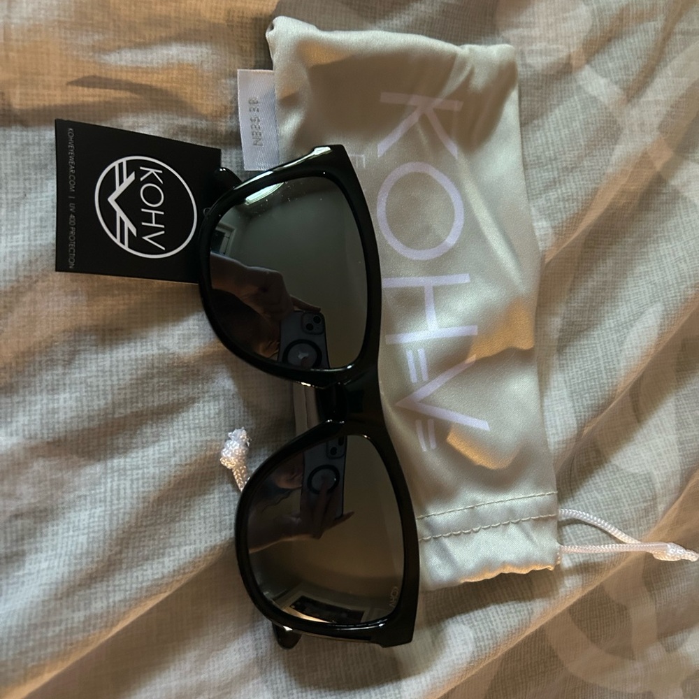 KOHV Eyewear Sunglasses with Case